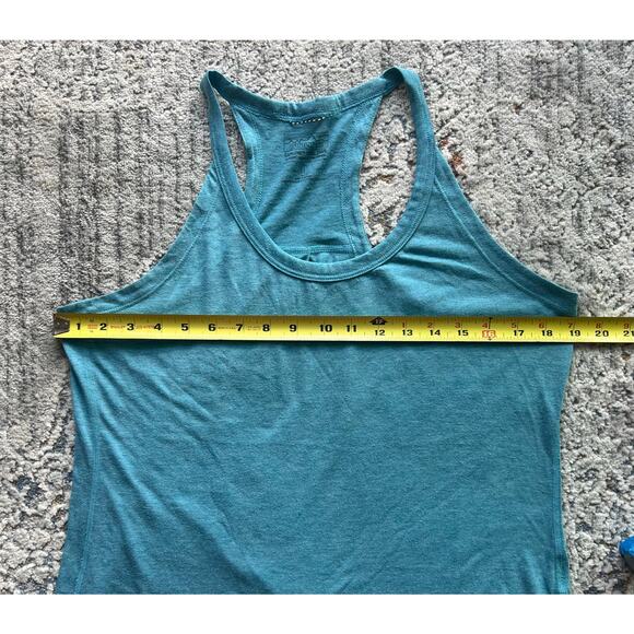 Women's Patagonia Capilene Cool Trail Tank Size Large - Picture 5 of 7